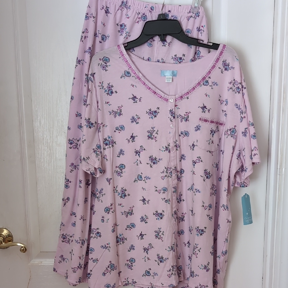 Celestial Dreams 2 Piece Short Sleeve Pajama Set. Lavender Floral. Size 3X. NWT